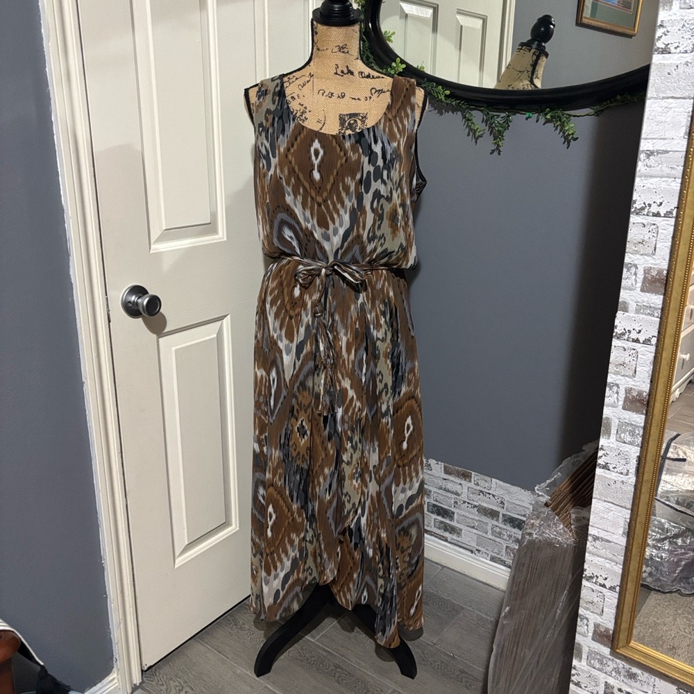 Sleeveless Brown Ikat Maxi Dress with Tie Waist